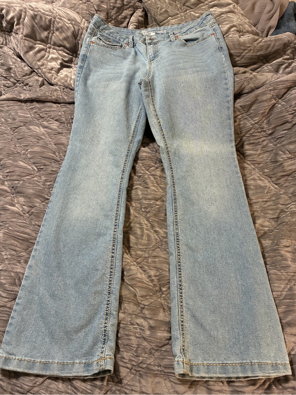 No Boundaries Flare Jeans Women's Waist 14 Blue